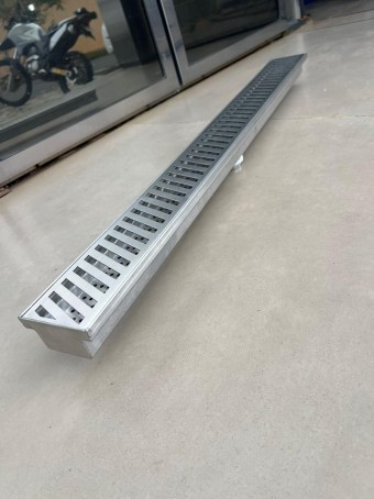 Ralo Industrial 1 Metro Inox 304 Metragem 1 m x 25 cm - com queda 15/30 chapa 3 mm